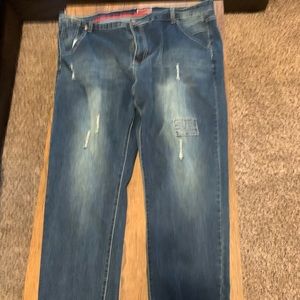 Men’s 44x30 Best Blue Jeans.